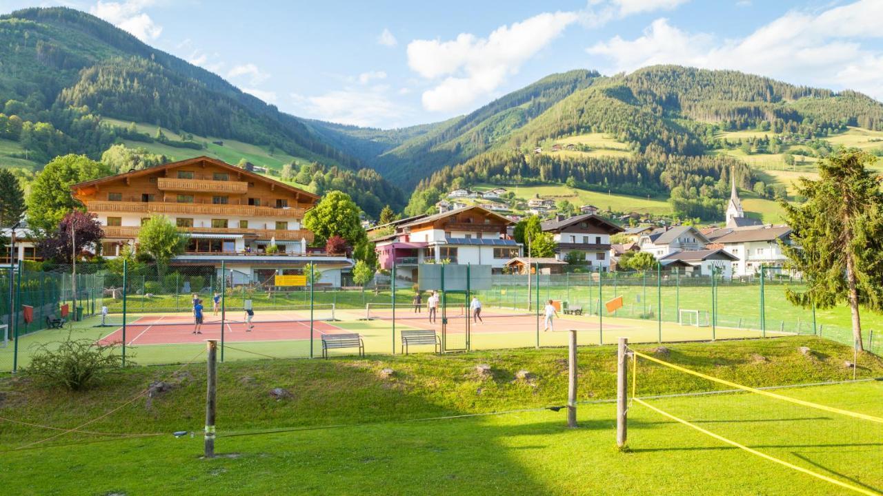 jugendHOTEL Notburgahof Piesendorf Exterior foto